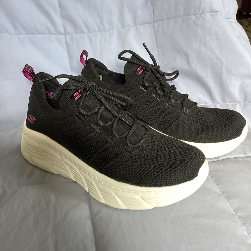 Skechers Black and White Women's Sneakers